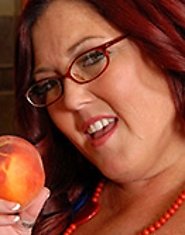 BBW FanFest Hall of Fame Nominee, Peaches Larue is back with another hot fucking scene. This plumper isn't only sexy and a freak, but she can coo